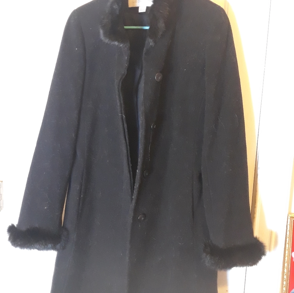 Liz Claiborne wool blk coat w rabbit fur trim sz6